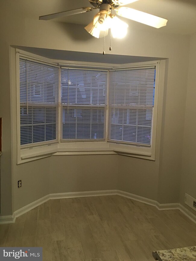 10262 Cub Run Ct, Manassas, VA 20109 - photo 6