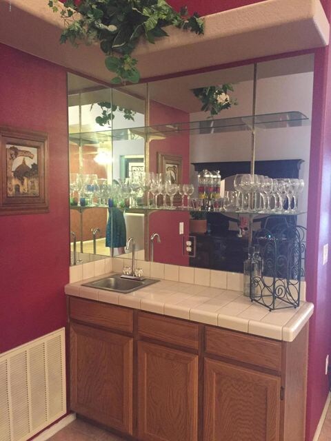 Retro mirror bar