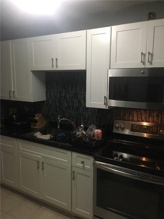 11 Swanton St, Cranston, RI 02910 - photo 2