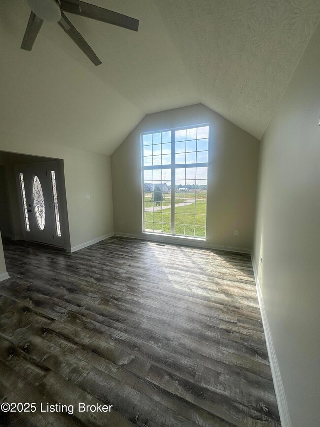 100 Diamond Ct, Vine Grove, KY 40175 - photo 4