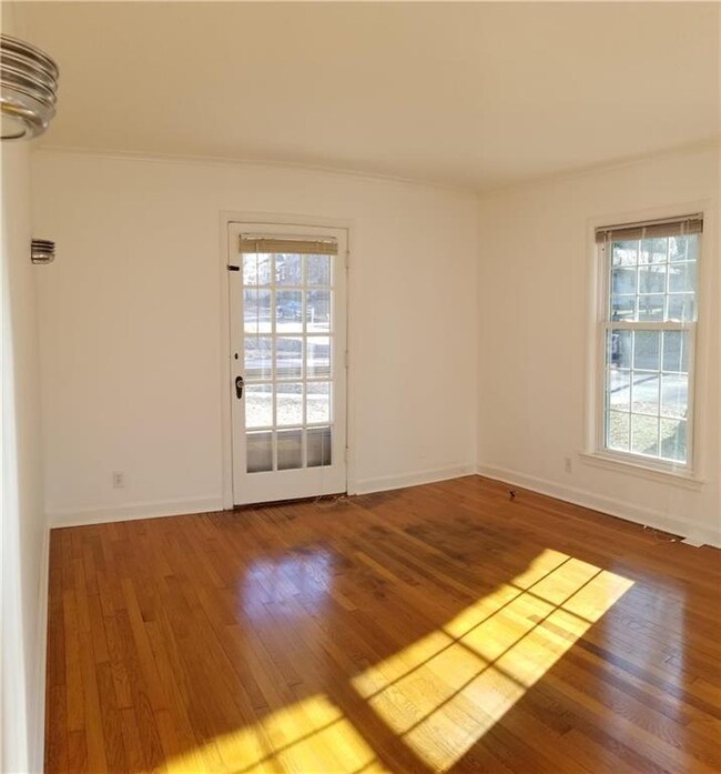 Living Room (door to side patio)