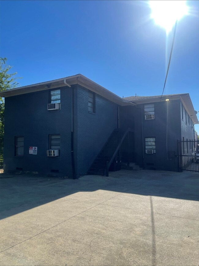 4815 Live Oak St unit 10, Dallas, TX 75204 - photo 4