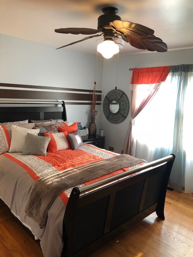 2206 N Butrick St, Waukegan, IL 60087 - photo 5