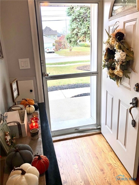 517 W College Ave, Woodville, OH 43469 - photo 5