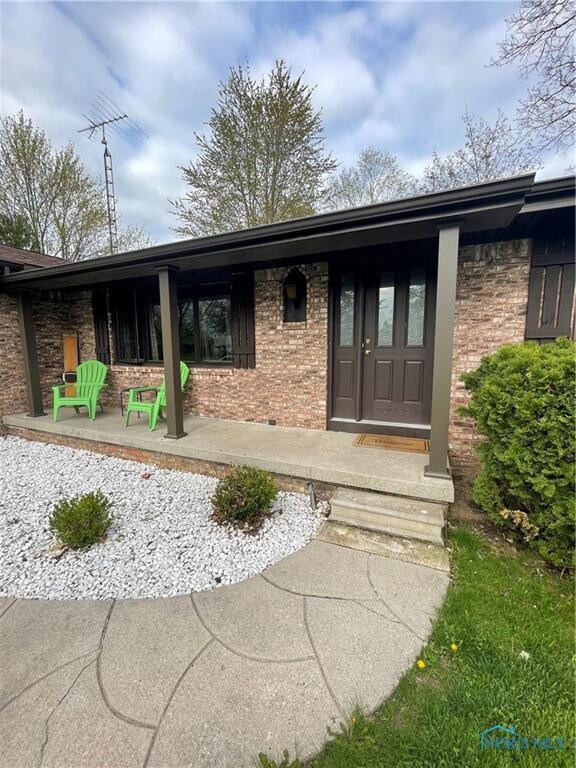 2231 N Brookside Blvd, Genoa, OH 43430 - photo 3