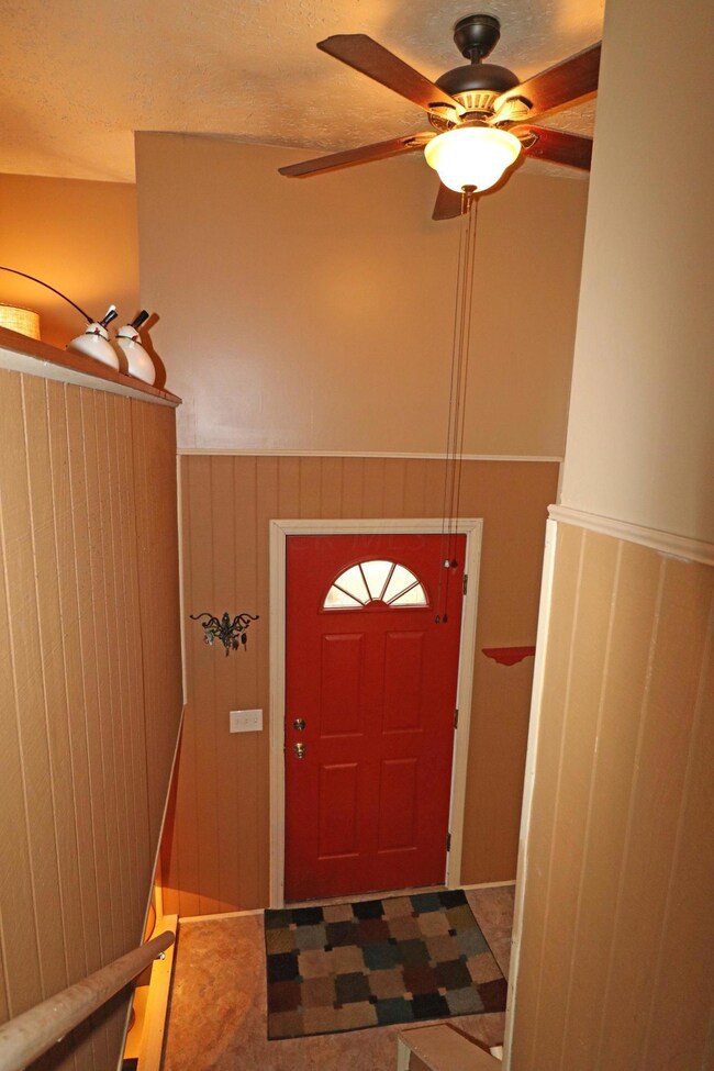 Split entry Foyer