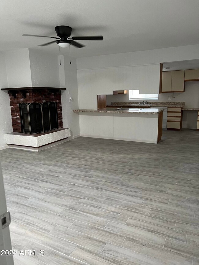 4335 W Lupine Ave 7