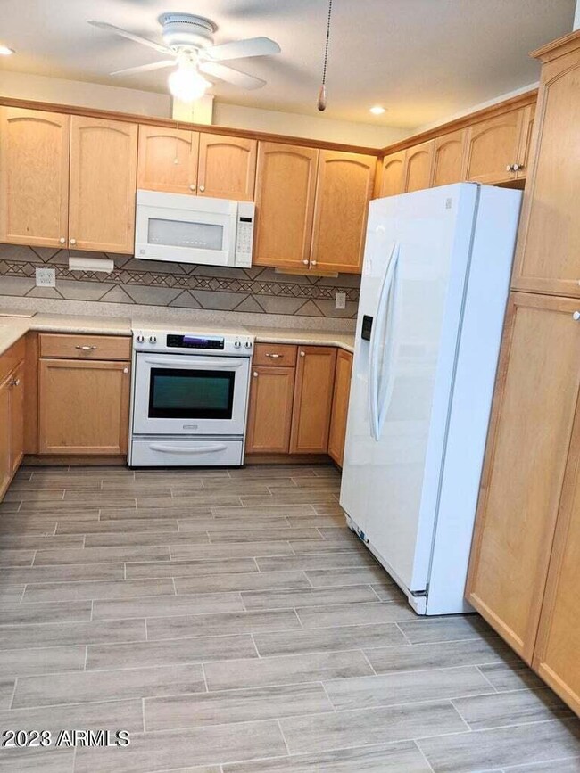 7733 E Columbine Way, Mesa, AZ 85208 - photo 6