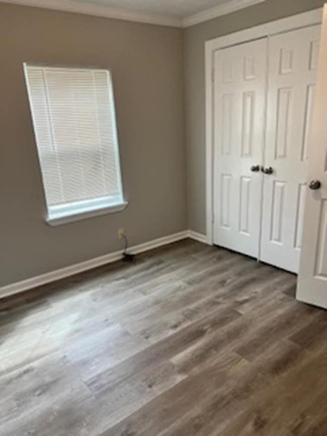 559 S Rowlett St, Collierville, TN 38017 - photo 2