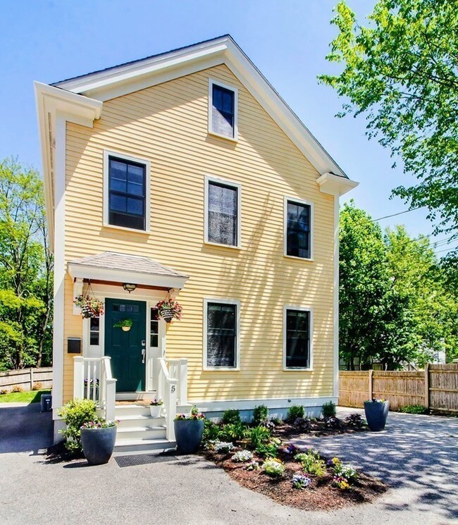 5 Neponset Ct, Roslindale, MA 02131 - photo 3