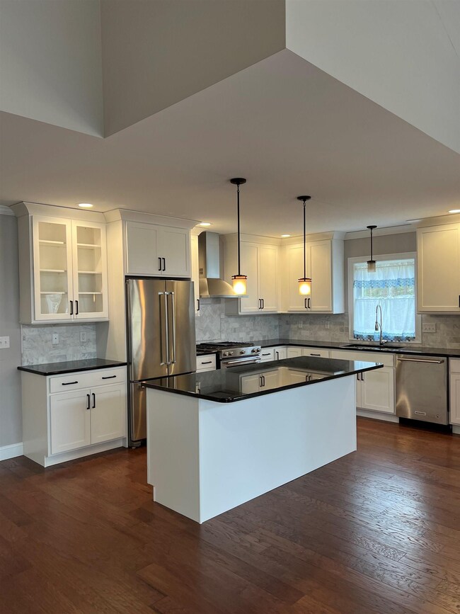 110 Gateway Dr unit B, Chesterfield, NH 03443 - photo 5