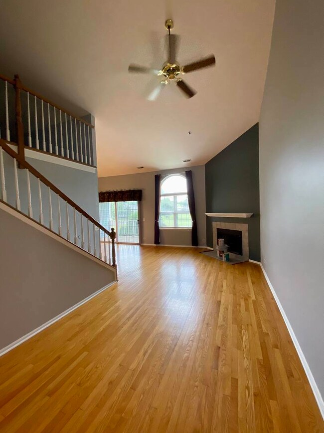 5S510 Scots Dr unit G, Naperville, IL 60563 - photo 6