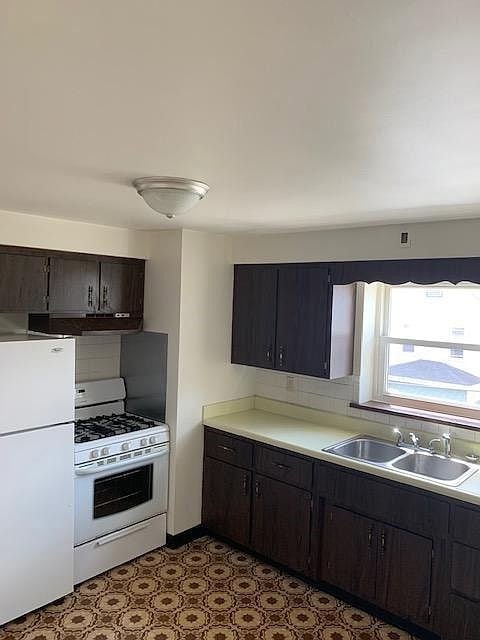 802 Horner St, Brackenridge, PA 15014 - photo 7