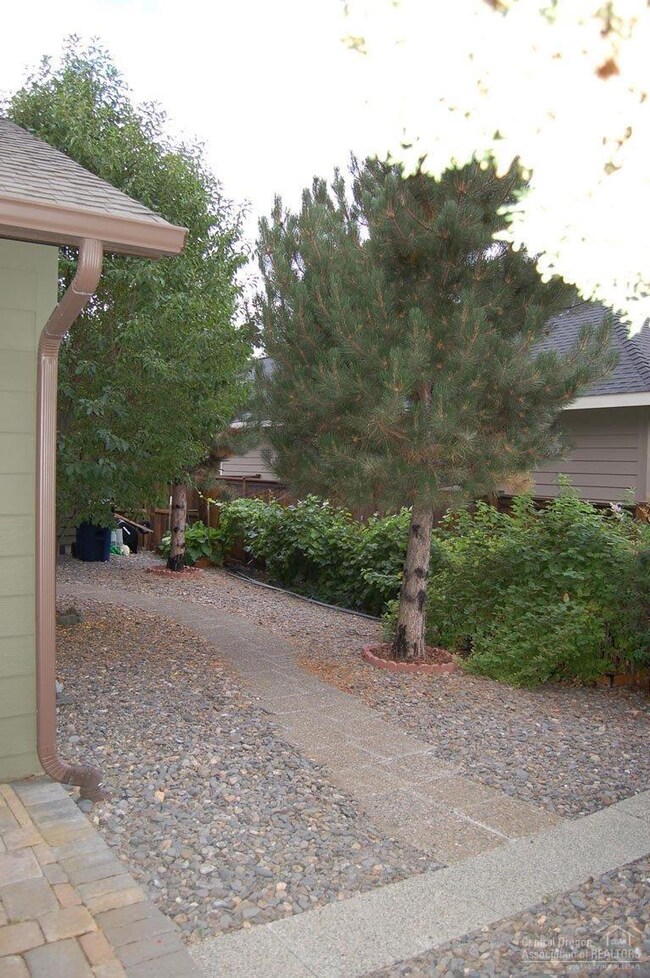 63094 Layton Ave, Bend, OR 97701 - photo 5