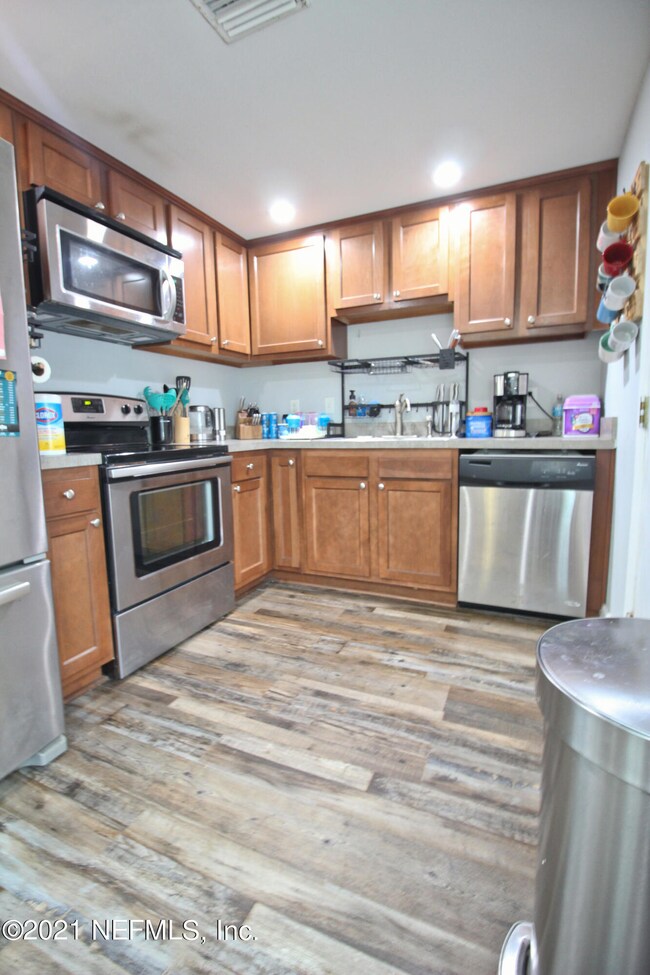 7825 Eaton Ave, Jacksonville, FL 32211 - photo 7