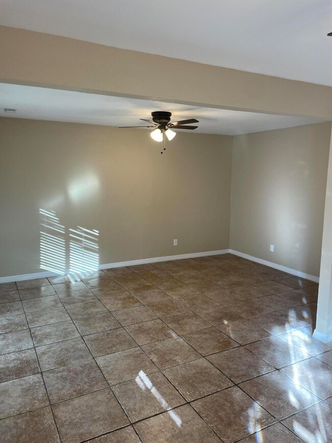 404 Rocca Ln, El Paso, TX 79915 - photo 2