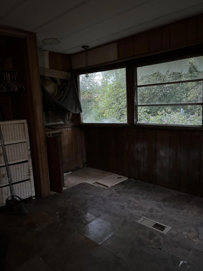 back bedroom 35 2nd