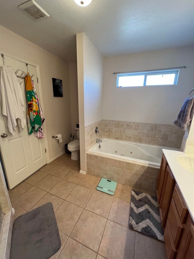 952 Larkspur Ave, Alamogordo, NM 88310 - photo 6