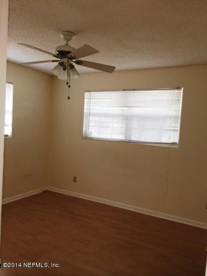 2417 Una Dr, Jacksonville, FL 32216 - photo 5