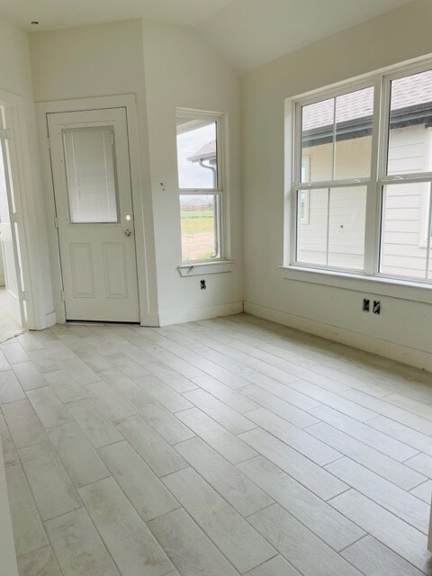 Photos are REPRESENTATIVE of the home /floor plan