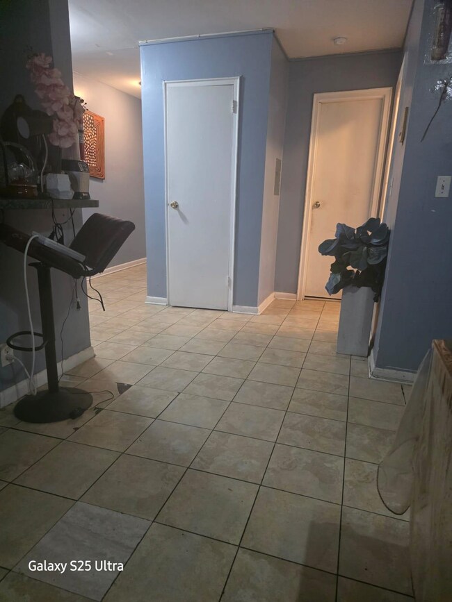 8829 Kennedy Blvd unit D1, North Bergen, NJ 07047 - photo 3