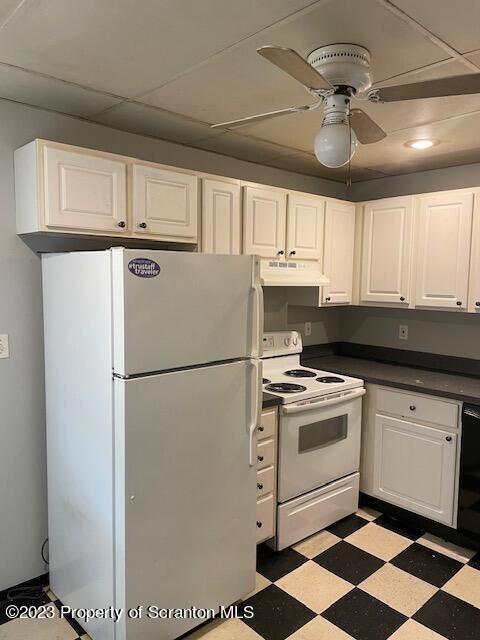 213 N Main Apt C St, Taylor, PA 18517 - photo 6