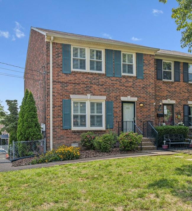 101 Woodcraft Ct, Nashville, TN 37214 - photo 3