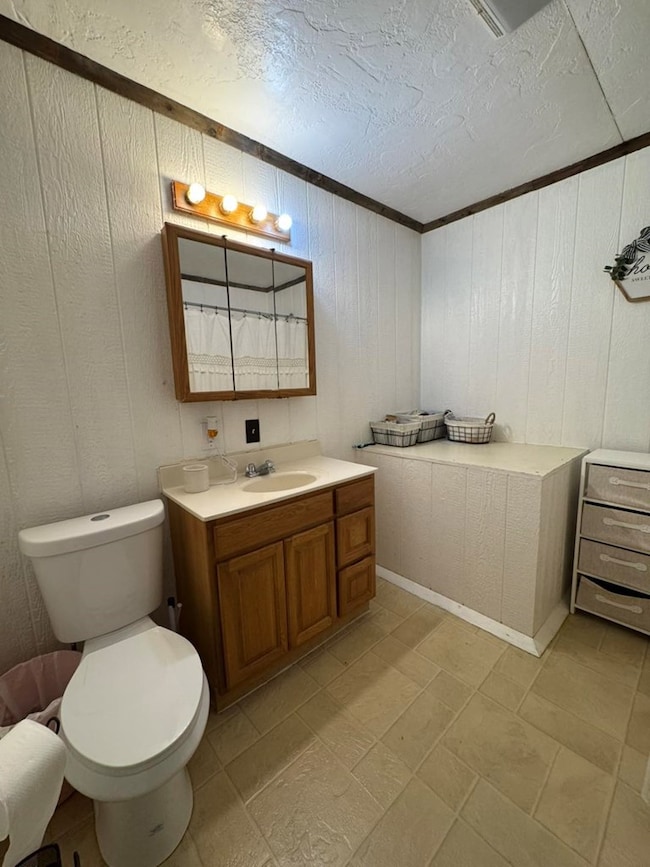 214 E 6th St, Milan, MO 63556 - photo 6