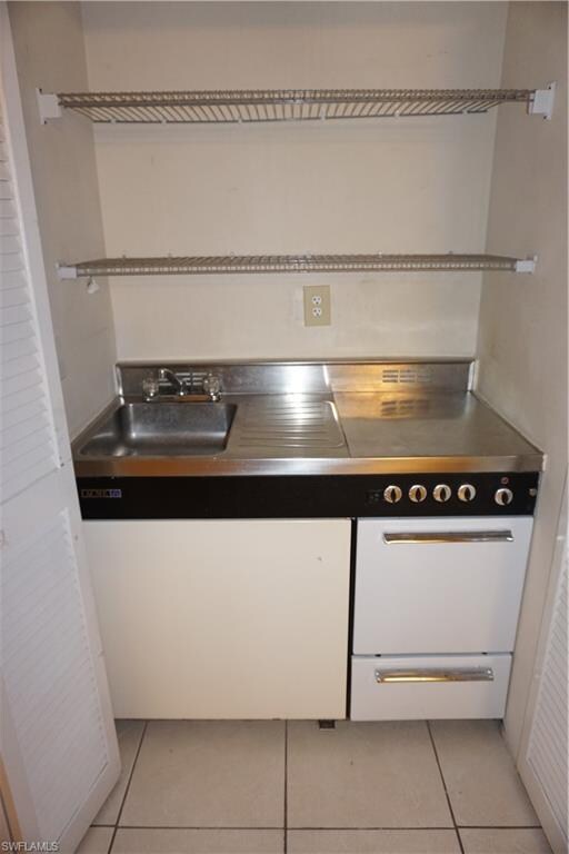 2370 41st St SW unit C1, Naples, FL 34116 - photo 3