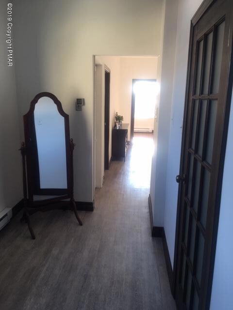 13 W Ross St, Wilkes-Barre, PA 18701 - photo 2