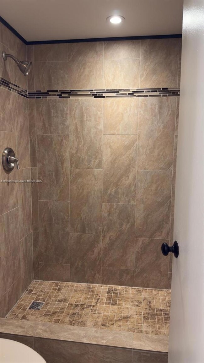 3908 SW 67th Terrace unit 112, Davie, FL 33314 - photo 4