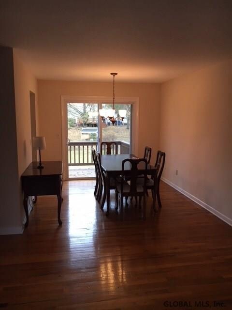 11 Chestnut Ct, Rensselaer, NY 12144 - photo 4