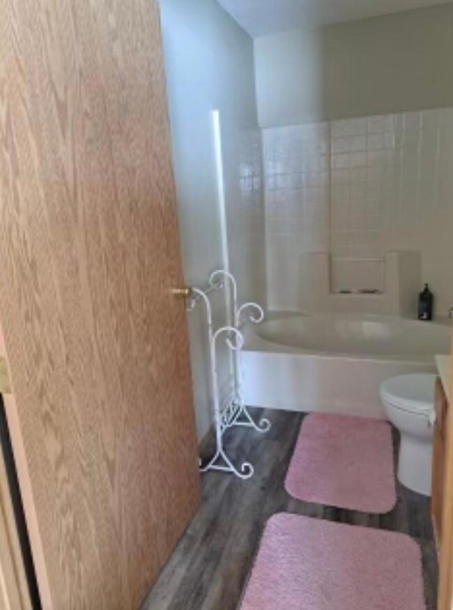 604 8th St W, Park Rapids, MN 56470 - photo 5