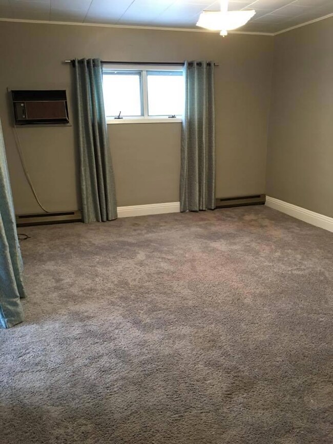 Roberts Living Room 2