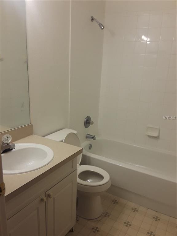 363 Caribbean Dr, Davenport, FL 33897 - photo 2