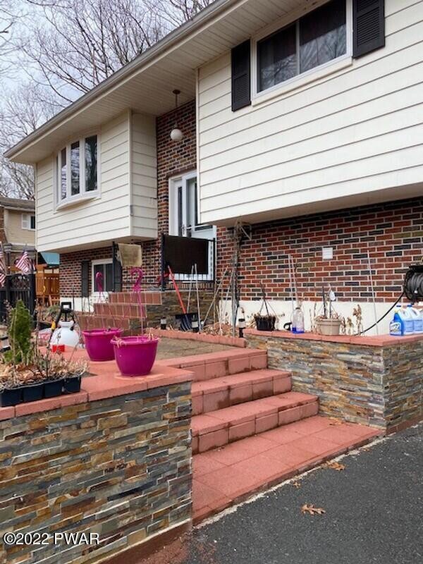 366 Wild Acres Dr, Dingmans Ferry, PA 18328 - photo 3