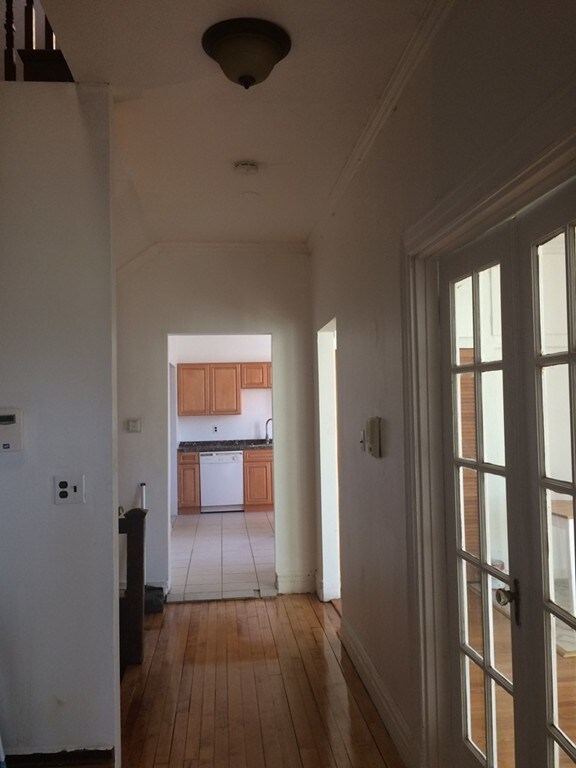 88 Harold St unit 2, Roxbury, MA 02119 - photo 3