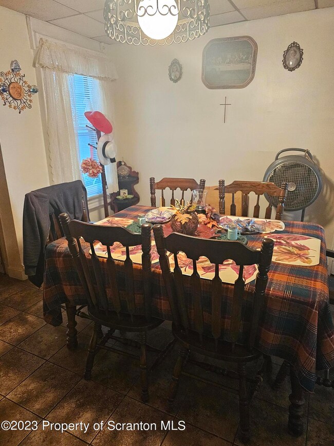 1125 Washburn St unit 1127, Scranton, PA 18504 - photo 4