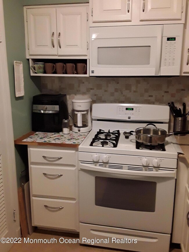 13 Great Gorge Dr unit 6, Vernon, NJ 07462 - photo 4