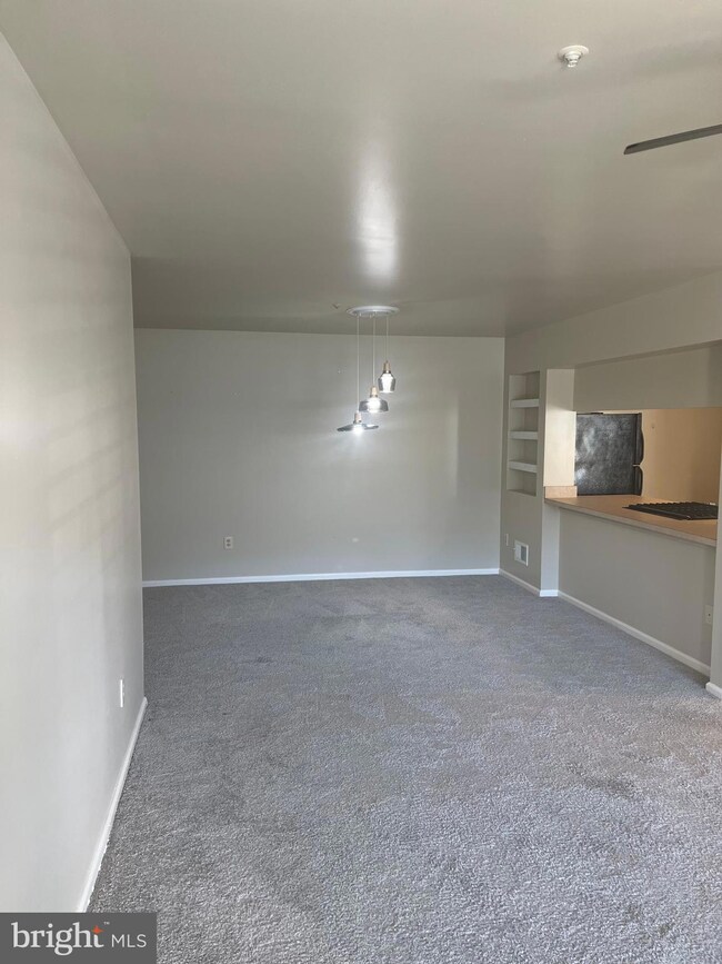 500 Waters Edge Dr unit 61, Newark, DE 19702 - photo 7