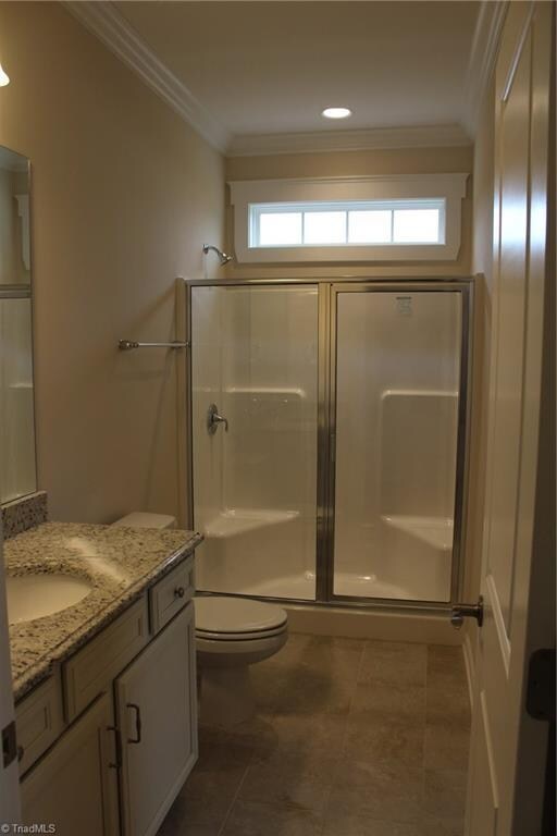 1st Floor Full Bathroom