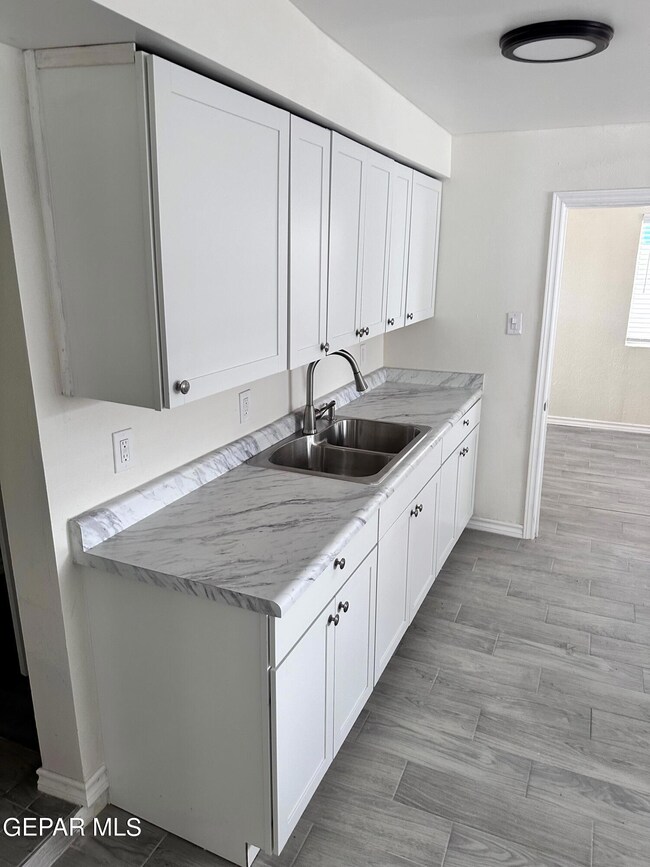2716 N San Marcial St, El Paso, TX 79930 - photo 6