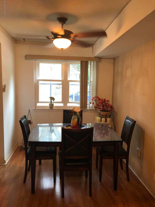 157 Arthur Kill Rd unit C, Staten Island, NY 10306 - photo 4