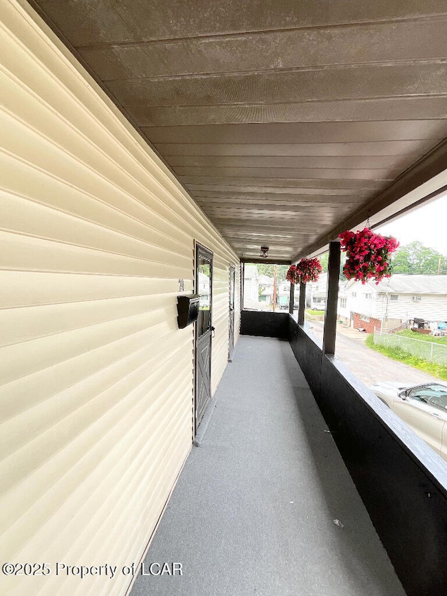 20 Drummond St, Pittston, PA 18640 - photo 2