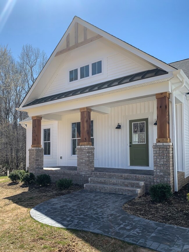 11730 Granary Hills Dr, Amelia Court House, VA 23002 - photo 4