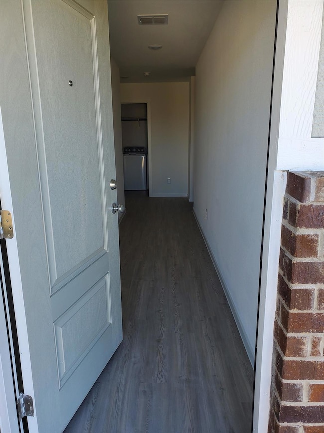 Property entrance featuring washer / dryer and vis