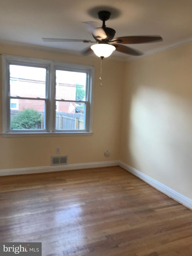 1742 White Oak Ave, Parkville, MD 21234 - photo 3