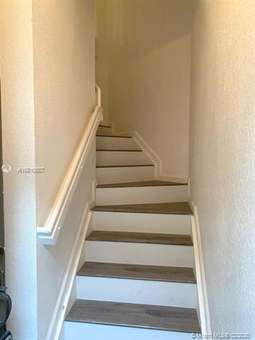 3260 Laurel Ridge Cir, Riviera Beach, FL 33404 - photo 5