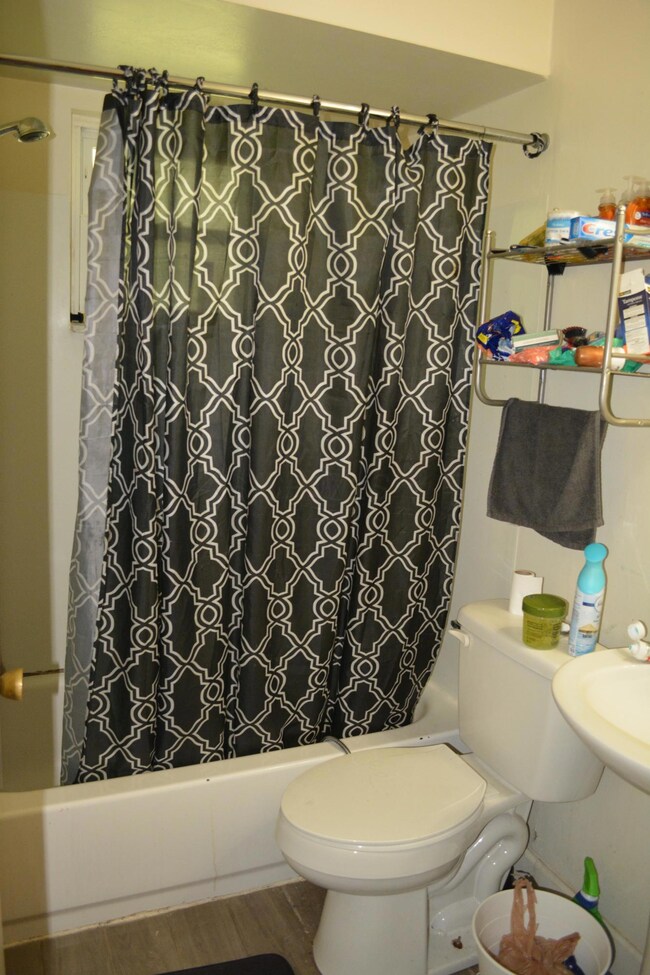 Bathroom 2842