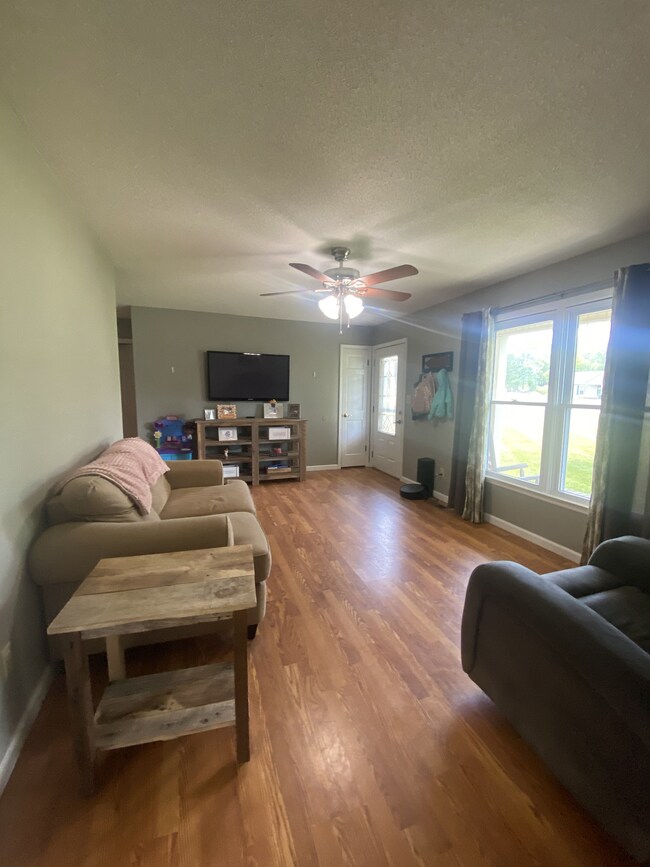 117 Hunters Ln, Shelbyville, TN 37160 - photo 5